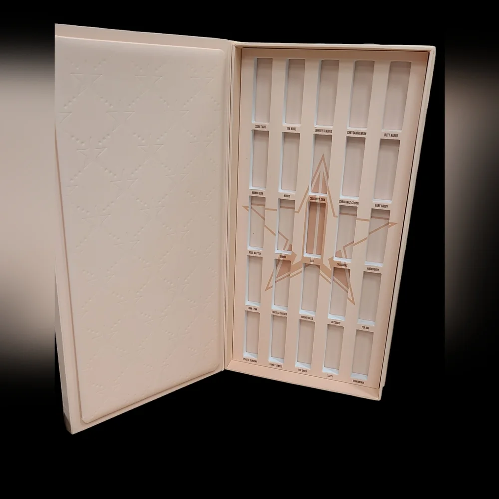 VAULT BOX EMPTY FOR DISPLAY EUC